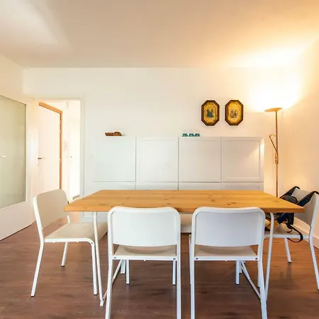 Modern At The Belgian Coast Daire *