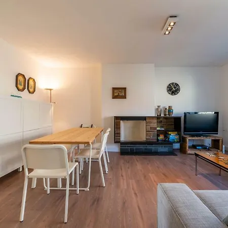 Modern At The Belgian Coast Daire *